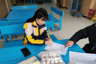 阆中市电竞学校食堂条件怎么样