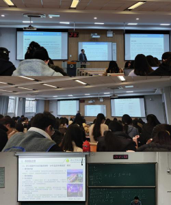 上海外国语大学在职研究生上课方式是那种