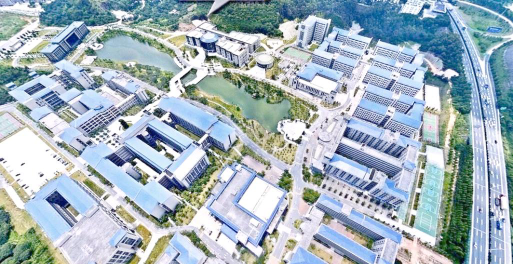 东莞理工城市学院在市中心吗