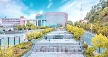 湖北汽车工业学院科技学院在哪里