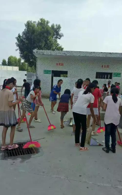 吴川市塘缀镇佩甬小学环境
