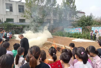 内乡县赤眉镇朱陈中心小学环境