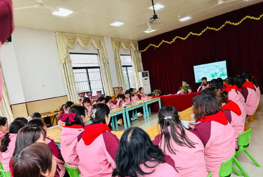 乐昌市坪石镇世纪幼儿园环境