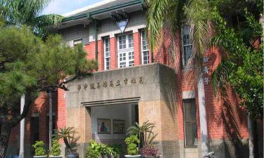 高雄市立凤山国中环境