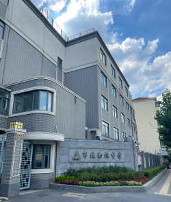 上海市市北初级中学环境
