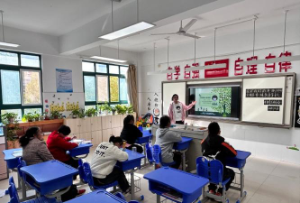 富阳常安镇栖岳辅小环境