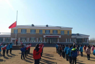 宁安市石岩镇平安中学环境