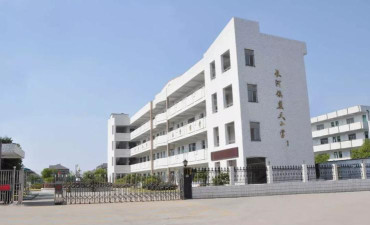 慈溪市长河镇蓝天小学环境