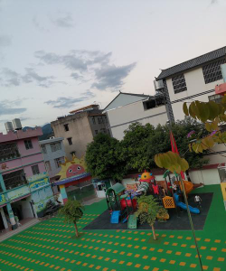 邱北县锦屏镇南门幼儿园环境