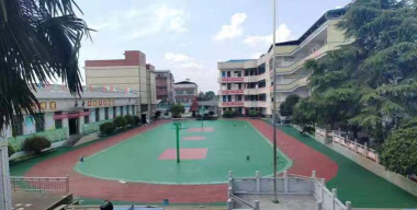 石潭镇中心小学环境