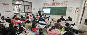 许町镇中心小学环境