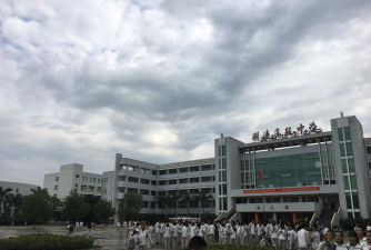 开远市第一中学环境