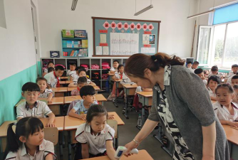 济南市十里河小学环境