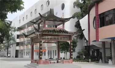 西山中心小学环境