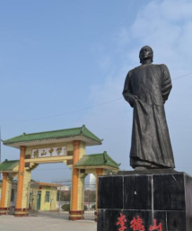 罗城县龙岸镇德山中学环境