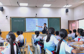 普义中心小学环境