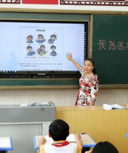 云梯小学环境