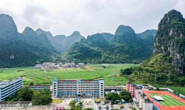 南宁市马山县古零中学环境
