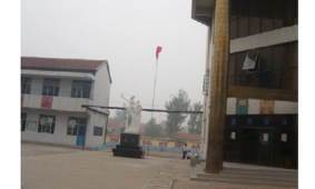 桓台县起凤镇鱼龙第一小学环境
