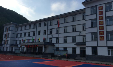 集安市大路学校环境