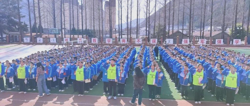 双石铺中学环境