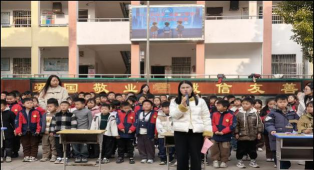 临川区罗湖镇中心小学环境