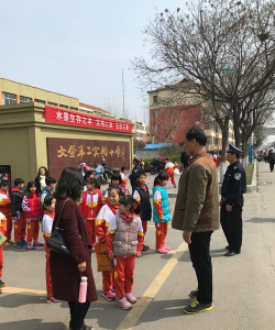 文登市第二实验小学环境