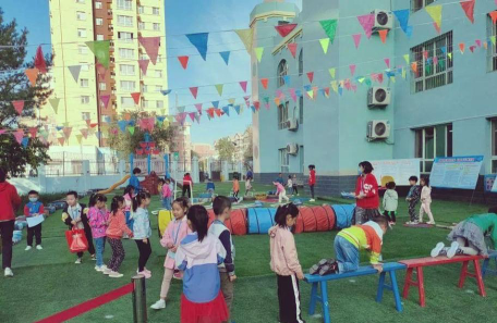 新疆石河子市十四小区幼儿园环境