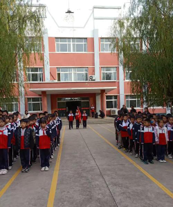 常家镇西张中心校环境