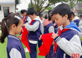 岳池县天平小学环境