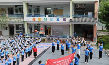 恩施州民族艺术两语幼儿园环境
