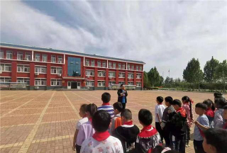 魏集镇中心小学环境