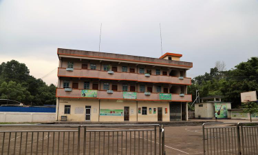 新兴县东成镇东瑶小学环境