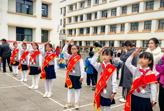 广东省湛江农垦湖光第二小学(湖光二小)环境