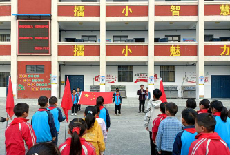 擂鼓镇五星小学环境