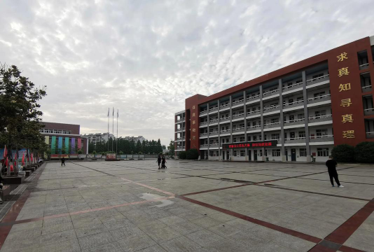 亳州市第十中学环境