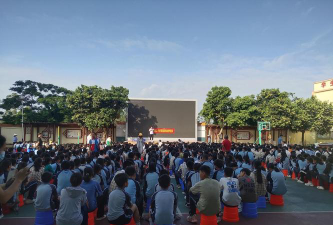 南宁市良庆区南晓镇中心学校环境