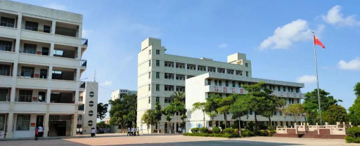 晋江三民中学环境