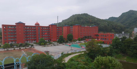 湖口县私立鄱阳湖礼文中学环境