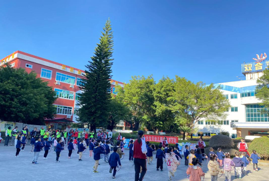 陆丰市甲子镇金宝贝幼儿园环境