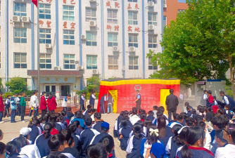 郑州市第八十三中学环境