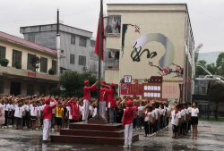 罗城县天河镇中心小学环境