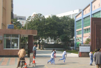 深圳市南山区大冲小学环境