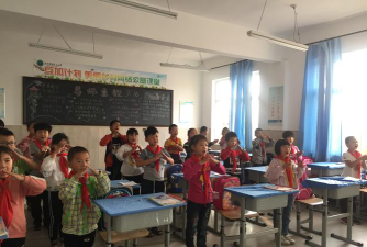 陕西省凤县岩湾乡中心小学环境