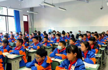 彭镇中小学环境
