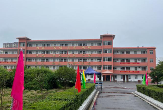 斗山镇提领中学环境