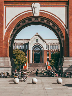 华东政法大学环境