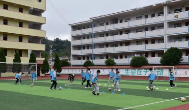 平模中学环境