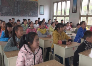 湄潭县兴隆中学环境