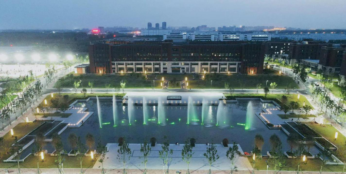 河南新乡工商职业学院环境